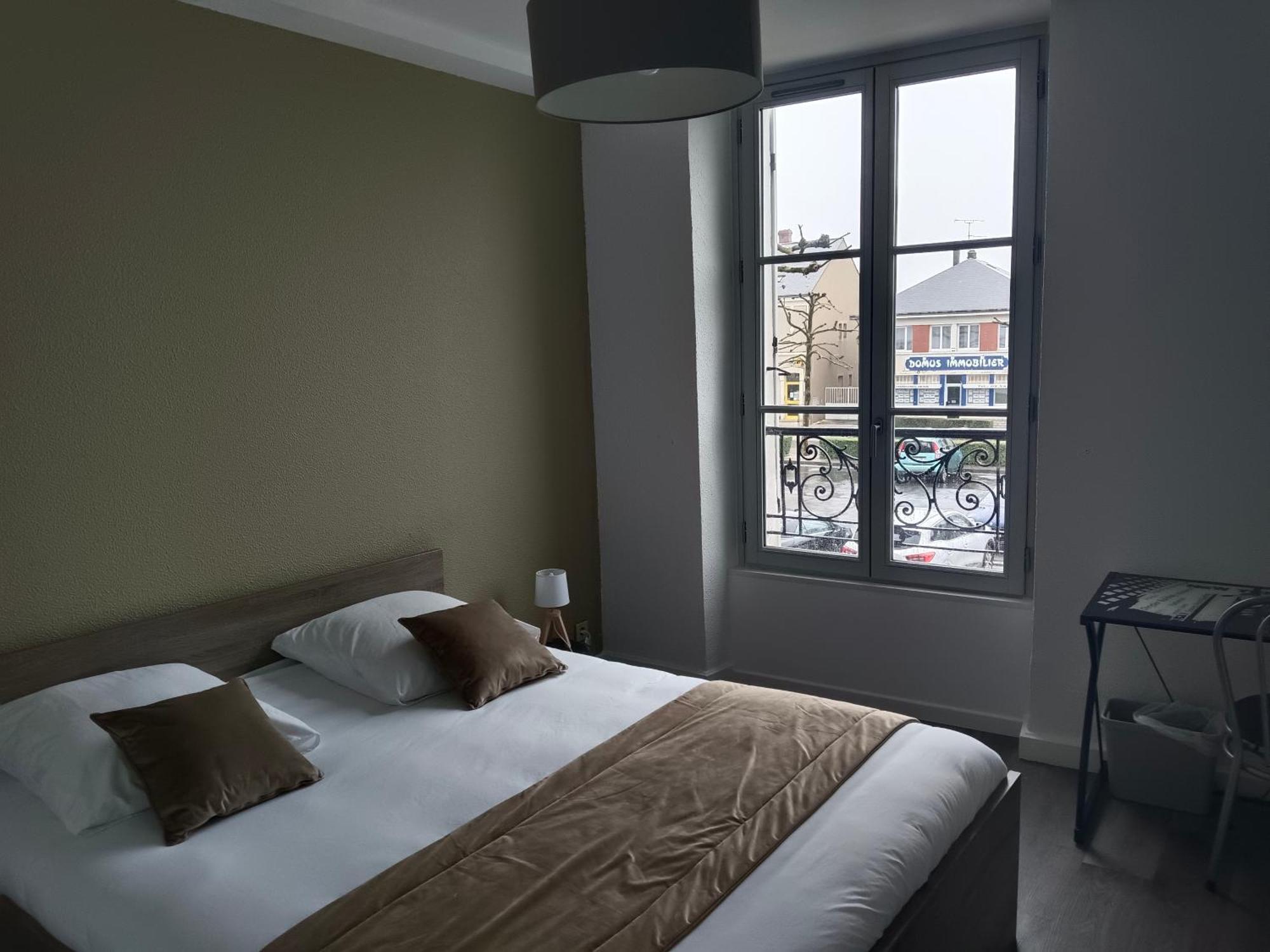 Hotel De France Vatan Экстерьер фото