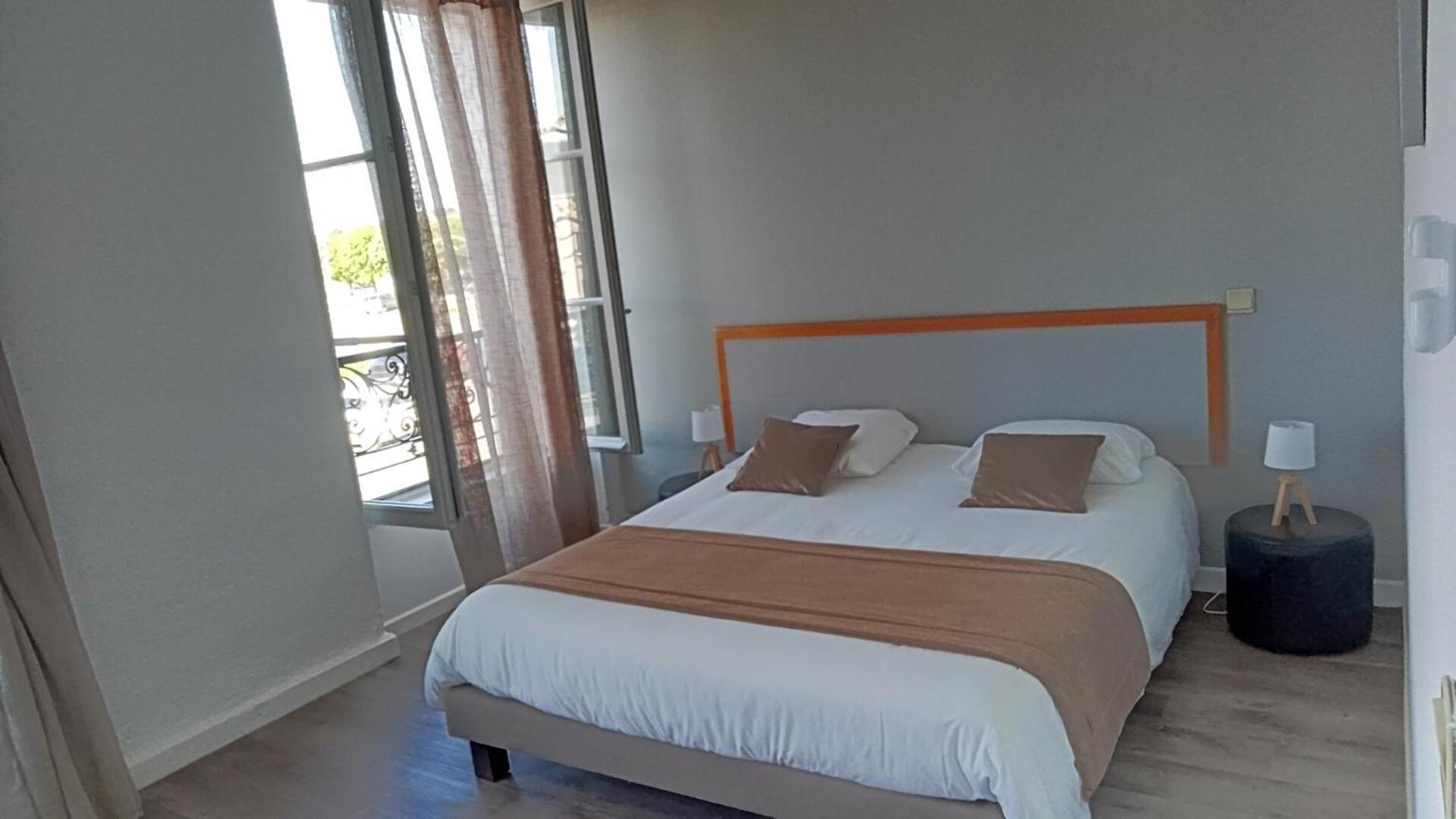 Hotel De France Vatan Экстерьер фото