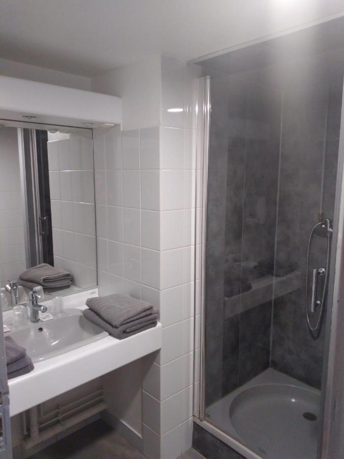 Hotel De France Vatan Экстерьер фото